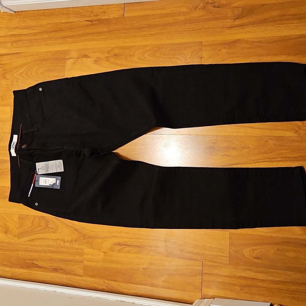 All Black "Skinny" Tommy Jeans